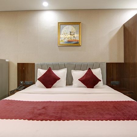 Limewood Stay - Millennium Huda City Center Gurgaon Exterior photo