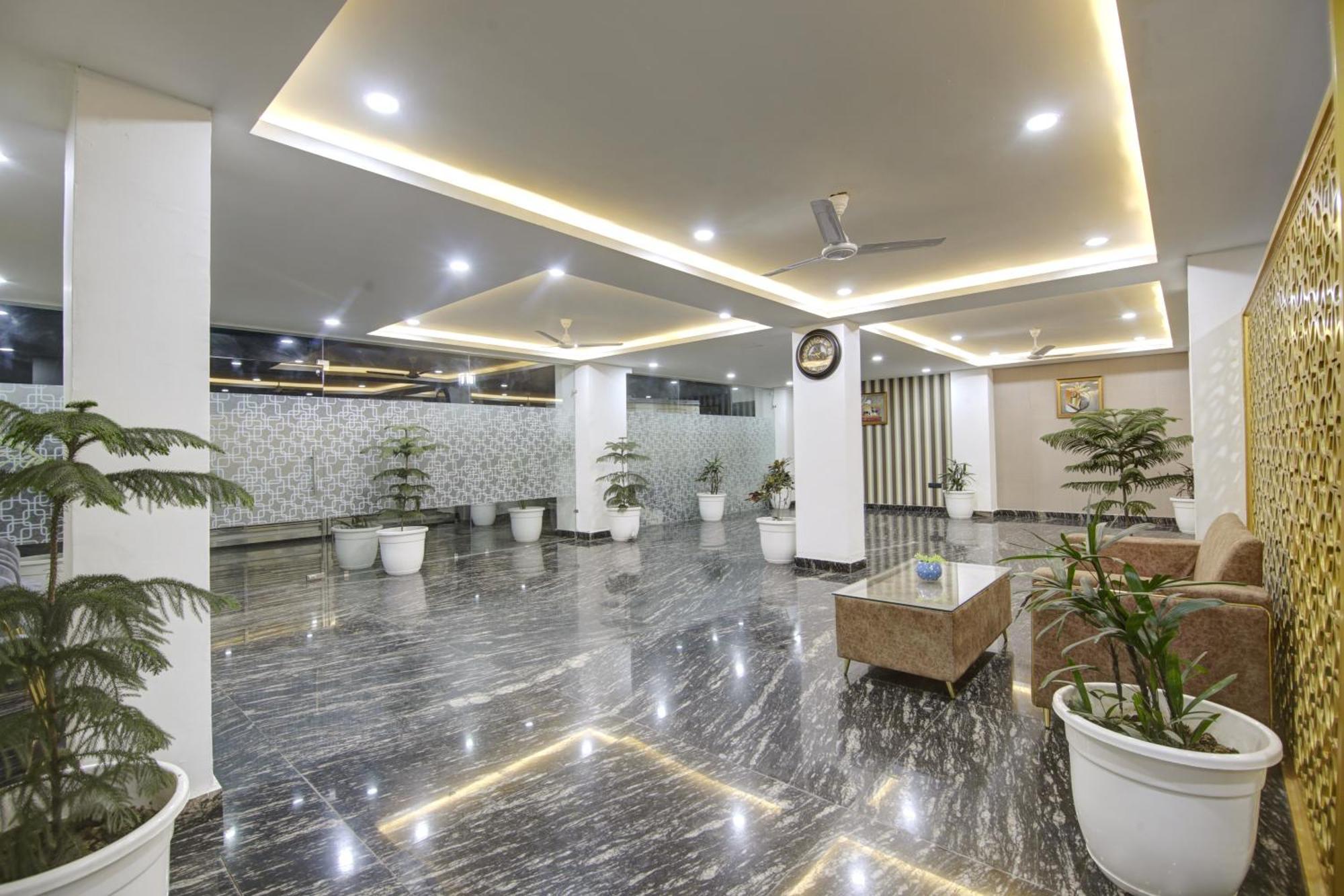 Limewood Stay - Millennium Huda City Center Gurgaon Exterior photo