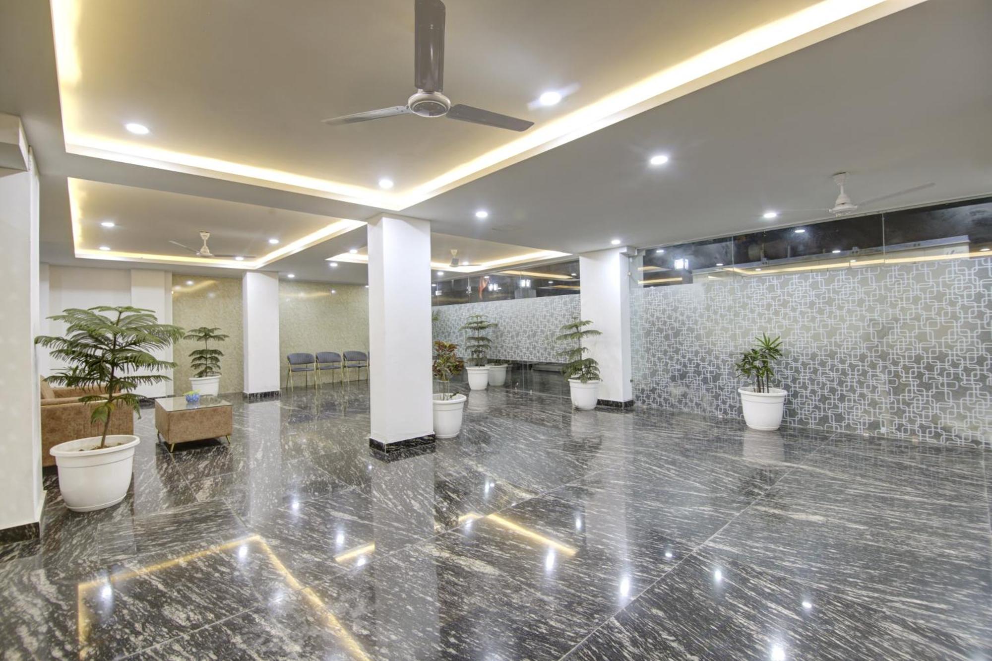 Limewood Stay - Millennium Huda City Center Gurgaon Exterior photo