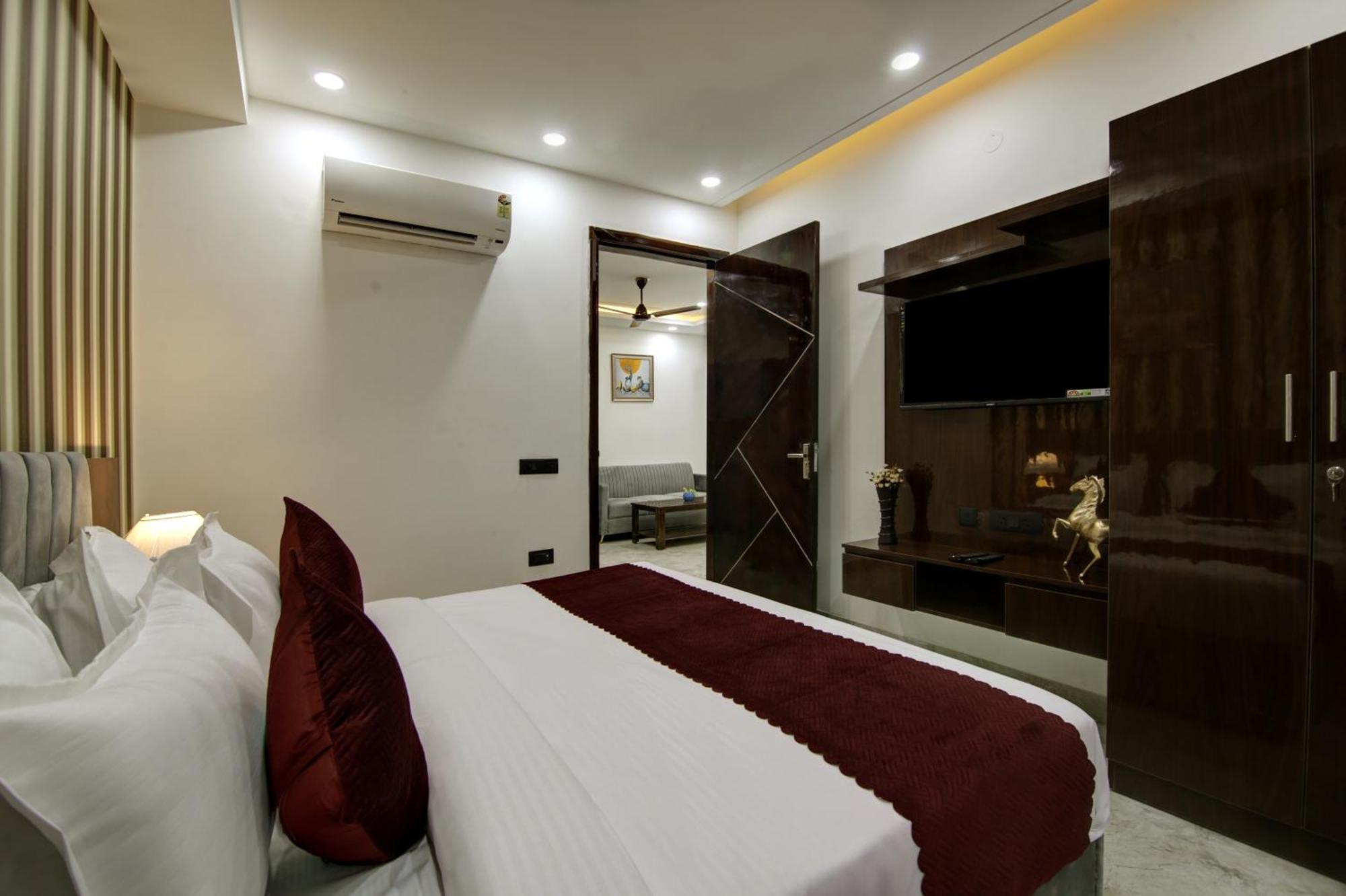 Limewood Stay - Millennium Huda City Center Gurgaon Exterior photo