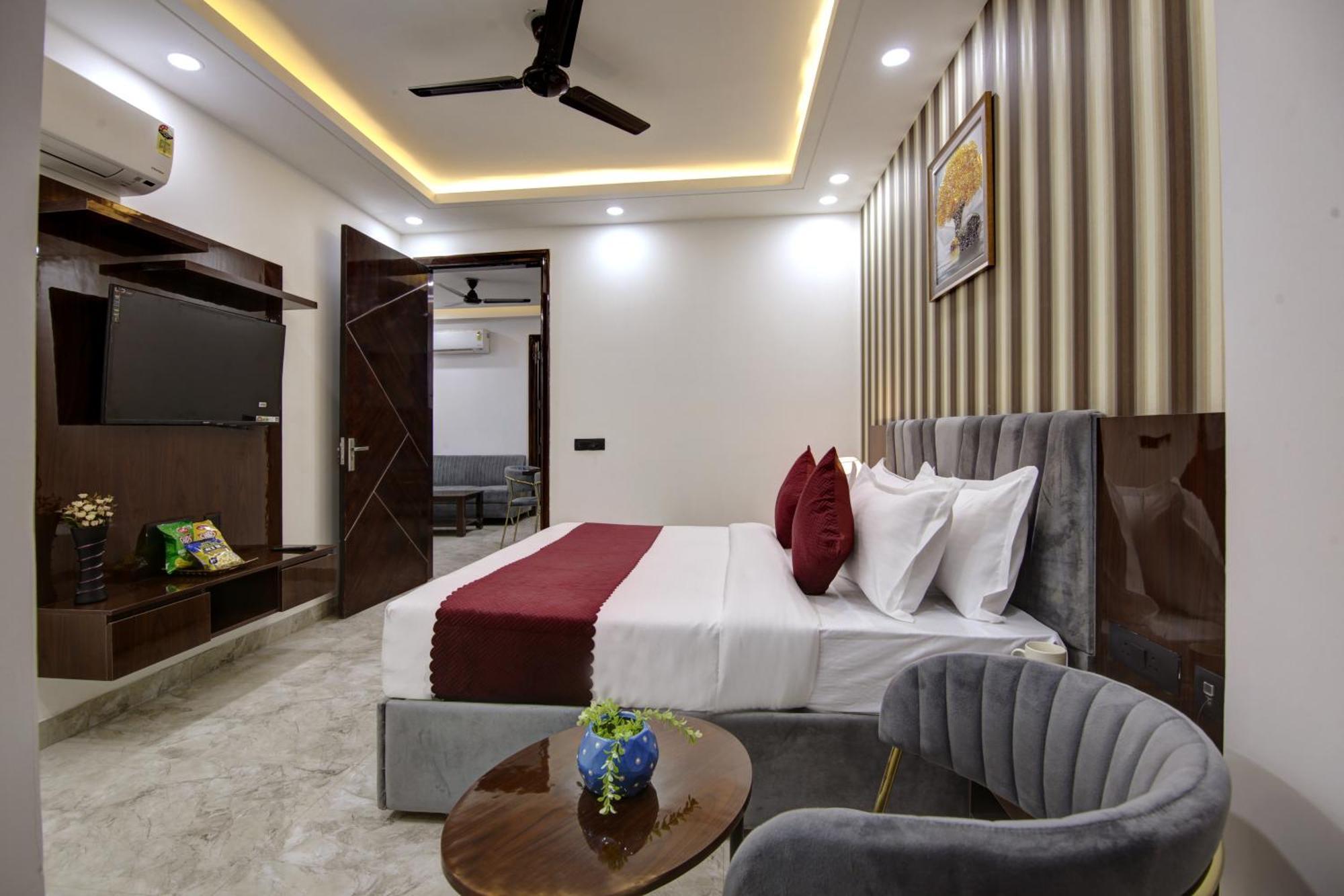 Limewood Stay - Millennium Huda City Center Gurgaon Exterior photo