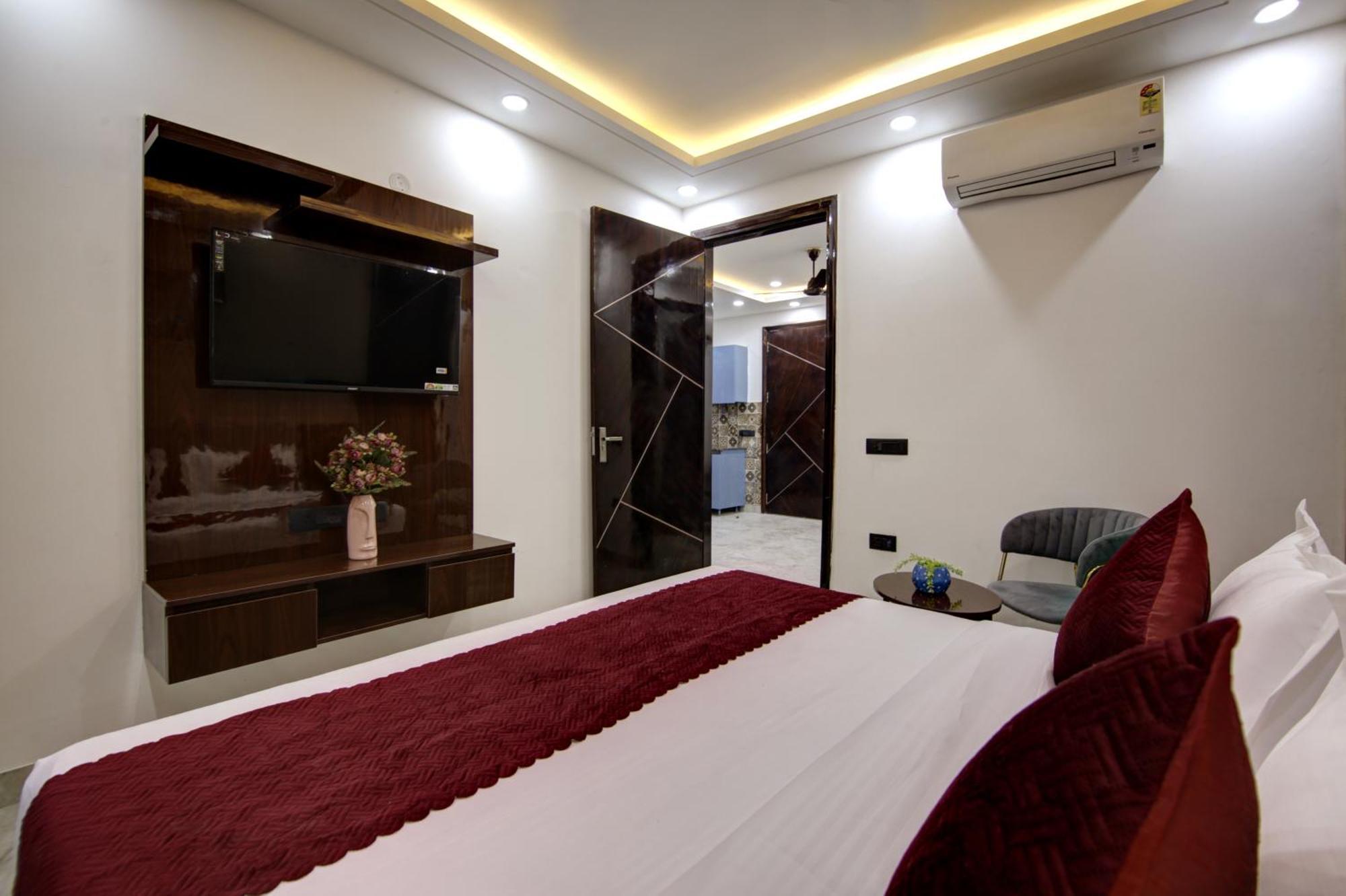 Limewood Stay - Millennium Huda City Center Gurgaon Exterior photo