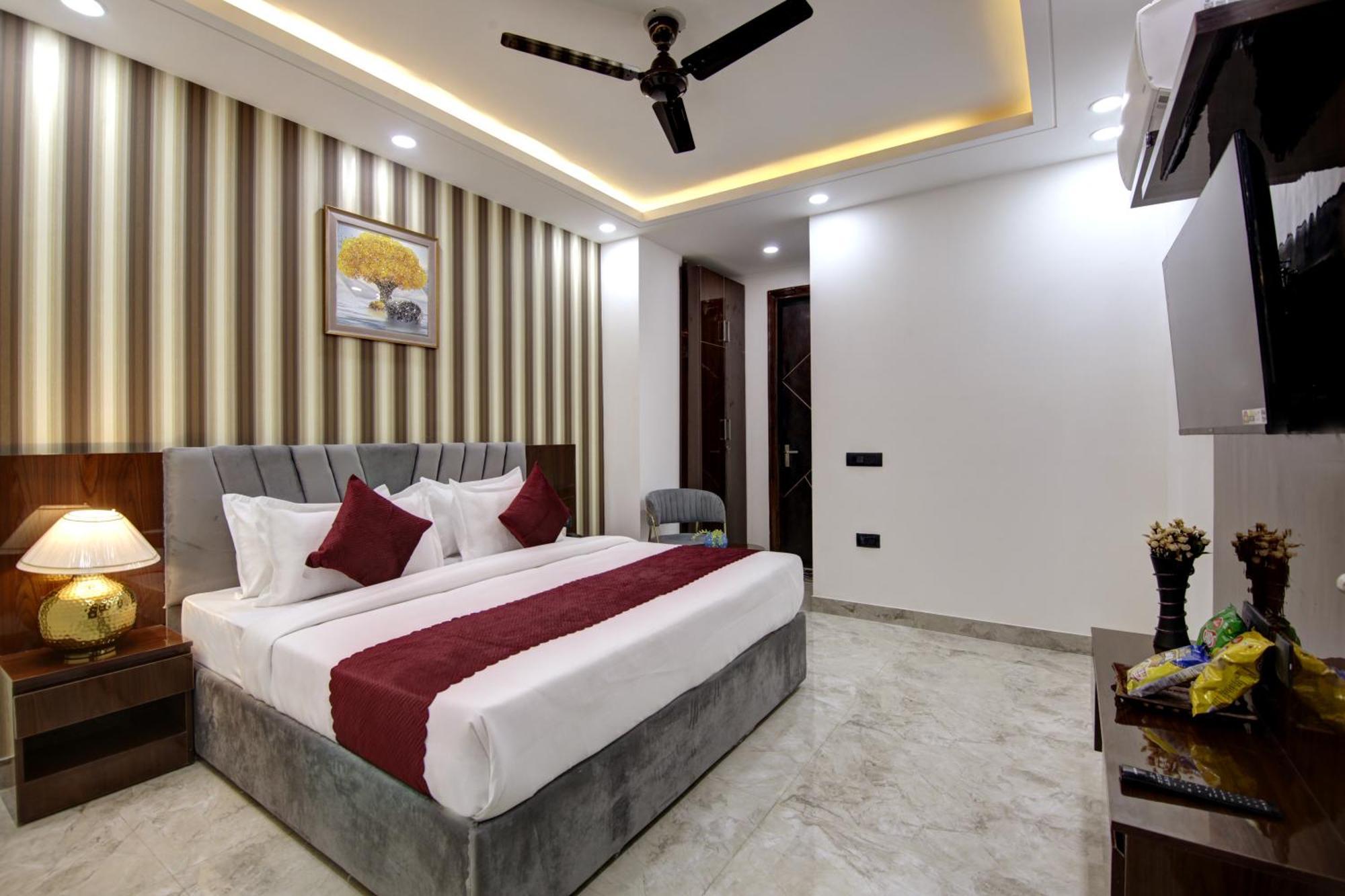 Limewood Stay - Millennium Huda City Center Gurgaon Exterior photo