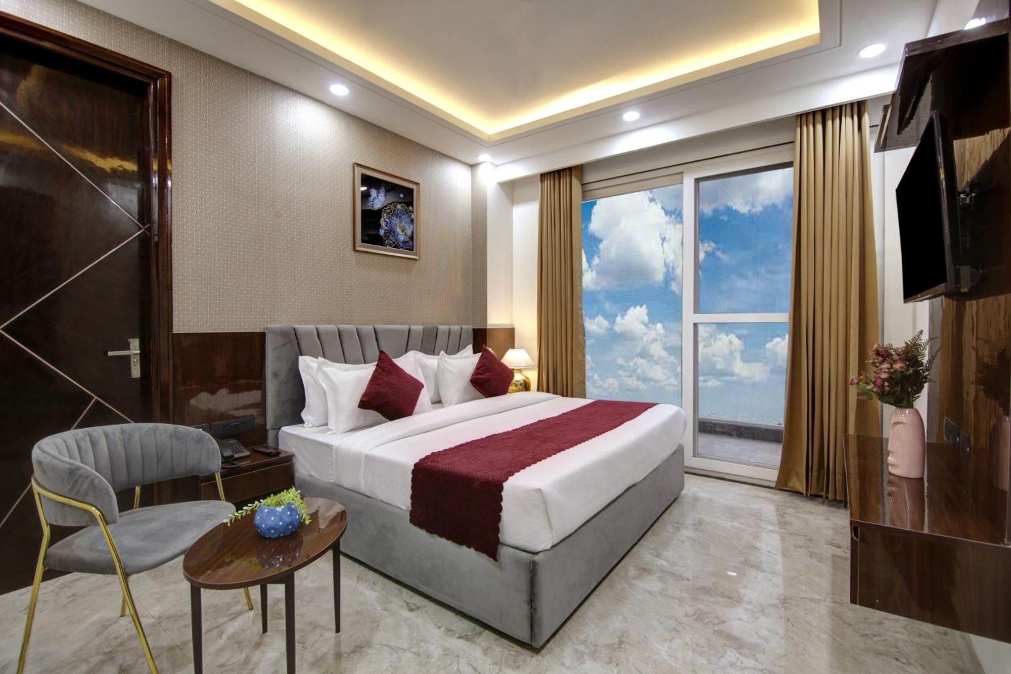 Limewood Stay - Millennium Huda City Center Gurgaon Exterior photo