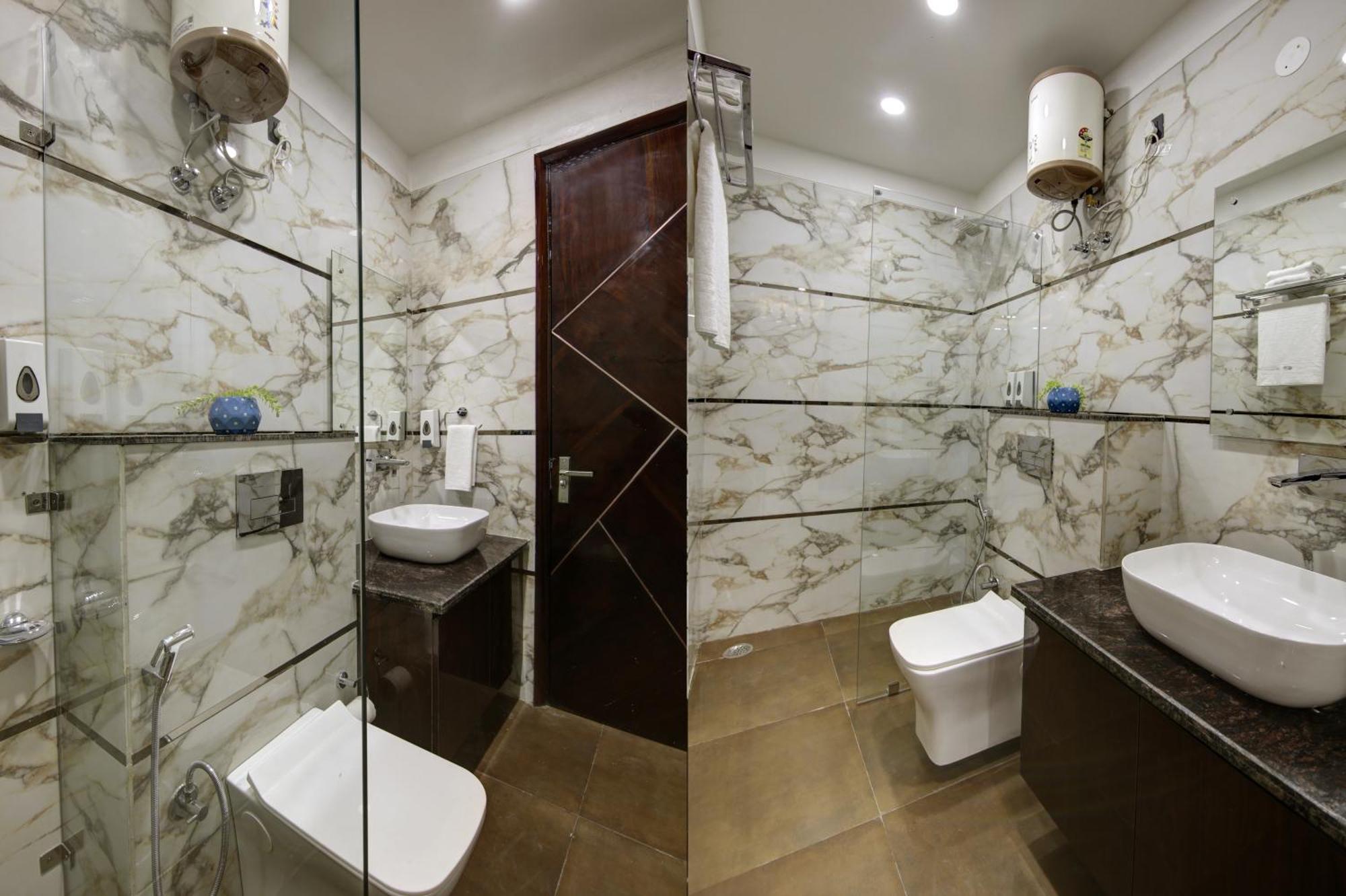 Limewood Stay - Millennium Huda City Center Gurgaon Exterior photo